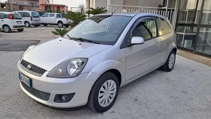Usata Ford Fiesta 70 CV (51 kW) 2007 Utilitaria