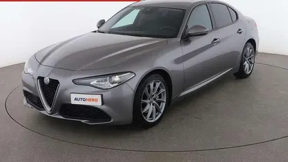 Usata Alfa Romeo Giulia Super 150 CV (110 kW) 2018 Grigio Berlina