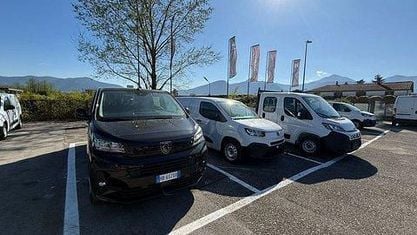 Nuova Peugeot Expert 144 CV (105 kW) 2025 Nero Furgone