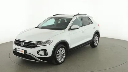 Usata VW T-Roc Life 150 CV (110 kW) 2023 Bianco SUV