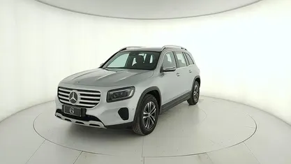 Usata Mercedes GLB180 Advanced 116 CV (85 kW) 2025 Argento SUV