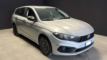 Usata Fiat Tipo City Life 131 CV (96 kW) 2021 Argento metallizzato Station wagon