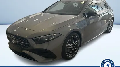 Grigio metallizzato Nuova 2025 Mercedes A180 Advanced Plus Tre volumi | 38.200 € (Buon prezzo)