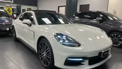 Usata Porsche Panamera 4S Diesel 422 CV (310 kW) 2017 Bianco Utilitaria