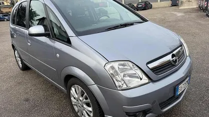 Usata Opel Meriva 89 CV (65 kW) 2010 Monovolume