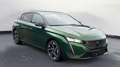 Usata Peugeot 308 Allure 131 CV (96 kW) 2024 Vari colori Berlina