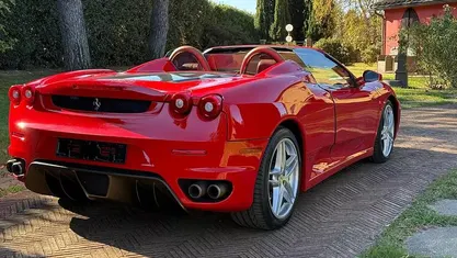 Usata Ferrari F430 489 CV (359 kW) 2006 Cabrio