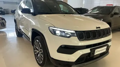 Usata Jeep Compass 131 CV (96 kW) 2025 Bianco SUV