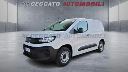 Bianco Nuova 2025 Opel Combo S Tre volumi | 24.300 € (Buon prezzo)