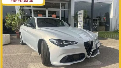 Usata Alfa Romeo Giulia Sprint Sprint 280 CV (205 kW) 2024 Grigio Coupé