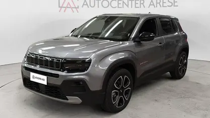 Usata Jeep Avenger Altitude 101 CV (74 kW) 2024 Grigio grigio SUV
