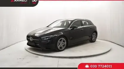 Usata Mercedes A180 AMG line 136 CV (100 kW) 2025 Nero Utilitaria