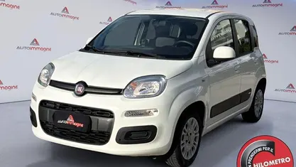 Bianco Usata 2017 Fiat Panda Lounge Tre volumi | 7500 € (Buon prezzo)