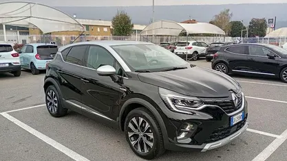 Be style ginevra (nero etoilè+ Usata 2024 Renault Captur Techno SUV | 17.500 € (Buon prezzo)