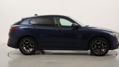 Begagnad Alfa Romeo Stelvio Veloce 210 HK (154 kW) 2021 SUV