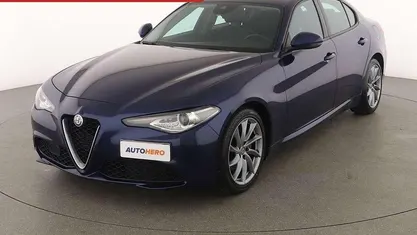 Usata Alfa Romeo Giulia Super 160 CV (117 kW) 2018 Blu Berlina