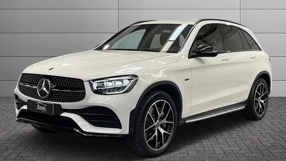 Käytetty Mercedes GLC300 Premium Plus 195 HP (143 kW) 2021