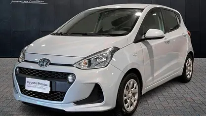 Usata Hyundai i10 Advanced Plus 65 CV (47 kW) 2020 Celeste Utilitaria