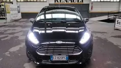 Nero Usata 2015 Ford Fiesta Titanium Due volumi | 6200 € (Buon prezzo)