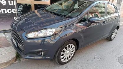Usata Ford Fiesta Business Edition 75 CV (55 kW) 2015 Blu Berlina