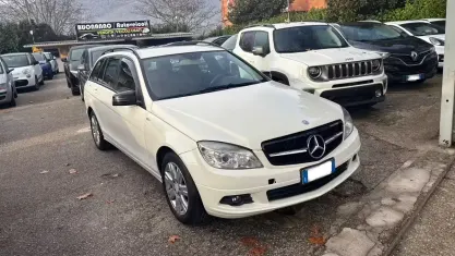 Usata Mercedes C200 Elegance 136 CV (100 kW) 2010 Bianco Berlina