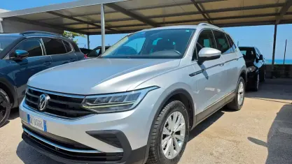 Usata VW Tiguan Elegance 150 CV (110 kW) 2022 Grigio SUV