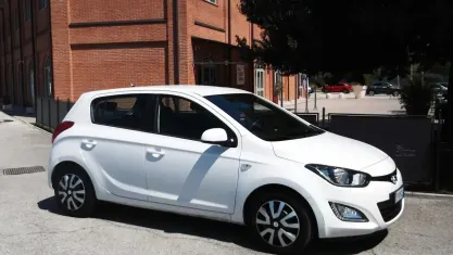 Usata Hyundai i20 75 CV (55 kW) 2014 Bianco Utilitaria