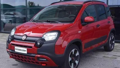 Rosso Usata 2024 Fiat Panda Cross Cross Due volumi | 14.500 € (Buon prezzo)