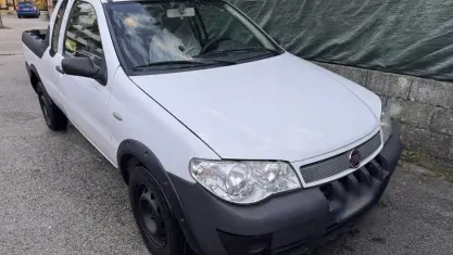 Usata Fiat Strada 84 CV (61 kW) 2007 Bianco Pick-up