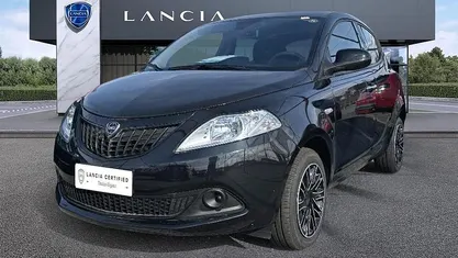 Usata 2024 Lancia Ypsilon Due volumi | 14.500 € (Buon prezzo)