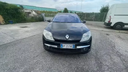 Usata Renault Laguna III Initiale 150 CV (110 kW) 2008 Nero Station wagon