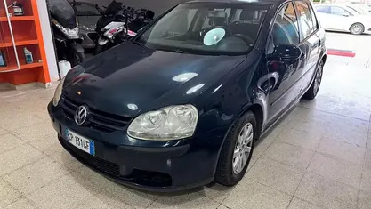 Usata VW Golf IV Comfortline 105 CV (77 kW) 2004 Berlina