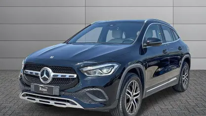 Usata Mercedes GLA180 116 CV (85 kW) 2022 Nero SUV