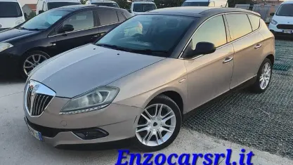 Usata Lancia Delta 120 CV (88 kW) 2009 Beige Utilitaria