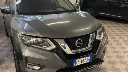 Begagnad Nissan X-Trail N-Connecta 150 HK (110 kW) 2019 Grå SUV