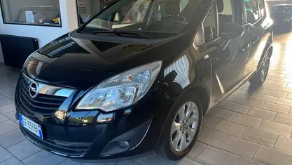 Usata Opel Meriva 120 CV (88 kW) 2011 Nero Monovolume