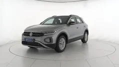 Pyrit silver metallizzato nero Usata 2023 VW T-Roc Life SUV | 24.900 € (Buon prezzo)
