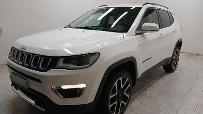 Usata 2018 Jeep Compass Limited SUV | 16.990 € (Buon prezzo)