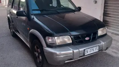 Usata Kia Sportage Comfort 118 CV (86 kW) 2000 Nero SUV
