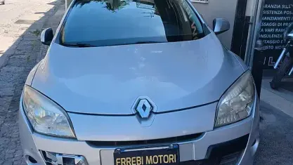 Usata Renault Mégane III Dynamique 110 CV (80 kW) 2010 Grigio Berlina
