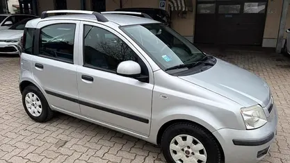 Usata Fiat Panda Emotion 69 CV (50 kW) 2010 Bianco Utilitaria