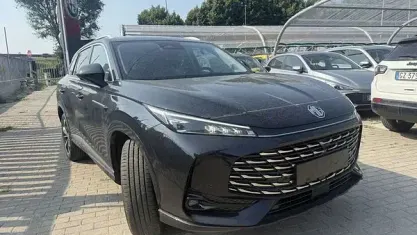 Nuova MG HS Luxury 224 CV (164 kW) 2026 Nero SUV