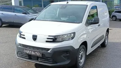 Nuova Fiat Doblò 131 CV (96 kW) 2025 Bianco pastello Monovolume