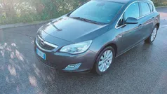 Usata 2012 Opel Astra Cosmo Tre volumi | 6300 € (Buon prezzo)