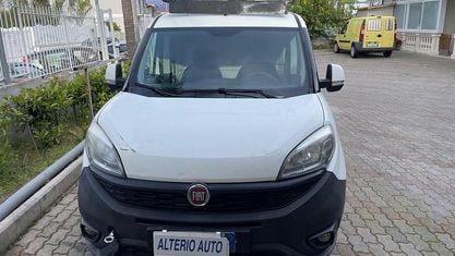 Usata Fiat Doblò 90 CV (66 kW) 2016 Bianco Monovolume