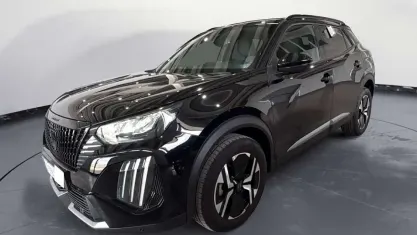 Usata Peugeot 2008 Allure 102 CV (75 kW) 2025 Nero SUV