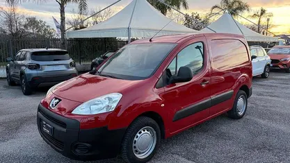 Usata Peugeot Partner 92 CV (67 kW) 2010 Rosso Monovolume