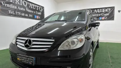 Usata Mercedes B180 109 CV (80 kW) 2008 Nero Monovolume