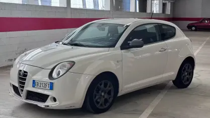 Usata Alfa Romeo MiTo Distinctive 105 CV (77 kW) 2010 Bianco Utilitaria