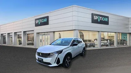 Usata Peugeot 3008 Allure 131 CV (96 kW) 2022 SUV